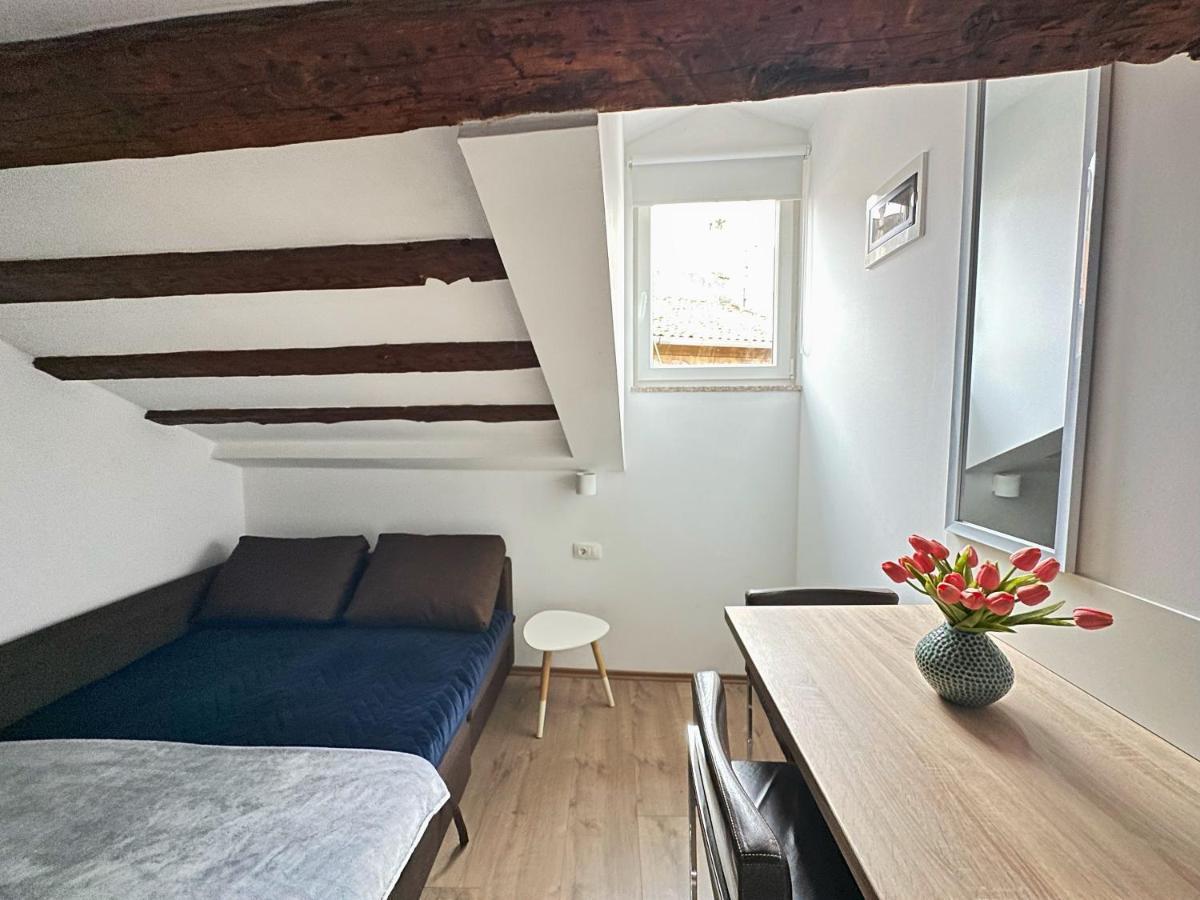 Romeo Apartments Rovigno Exterior foto